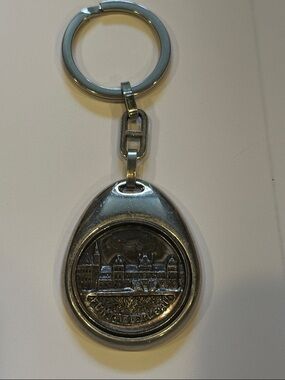Vintage Silver-tone Souvenir Keychain Fontainebleau